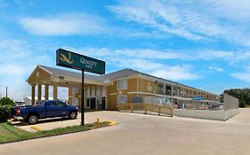 Quality Inn Gonzales